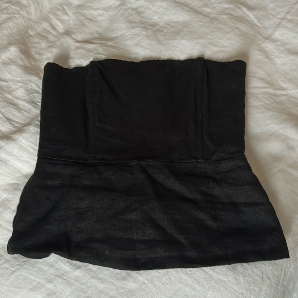 Strapless linen top